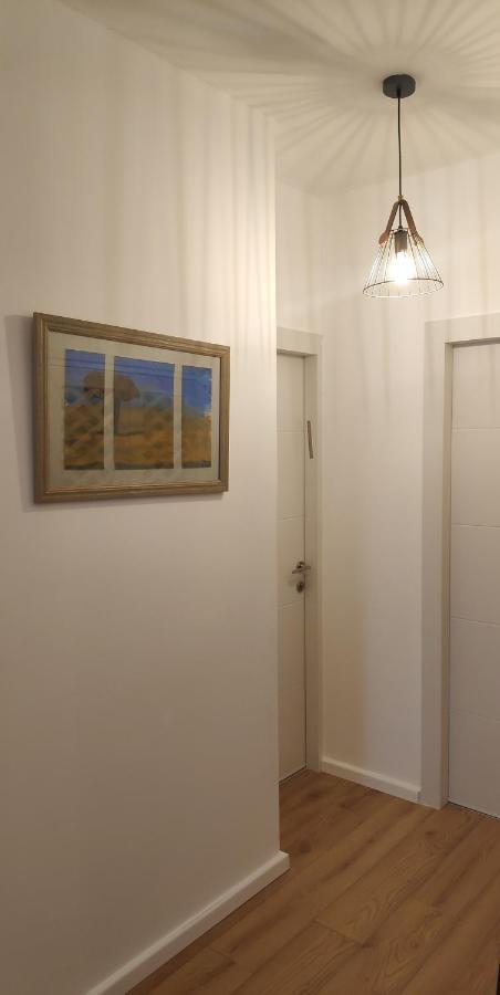 אחת ויחידה - One & Only Lägenhet Maalot Tarshiha Exteriör bild